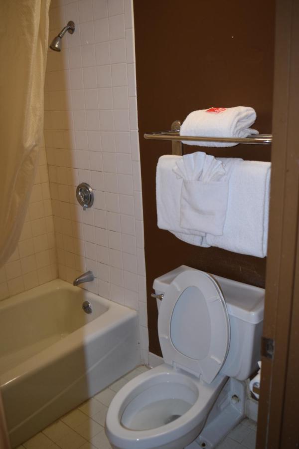 Econo Lodge Richburg Екстериор снимка
