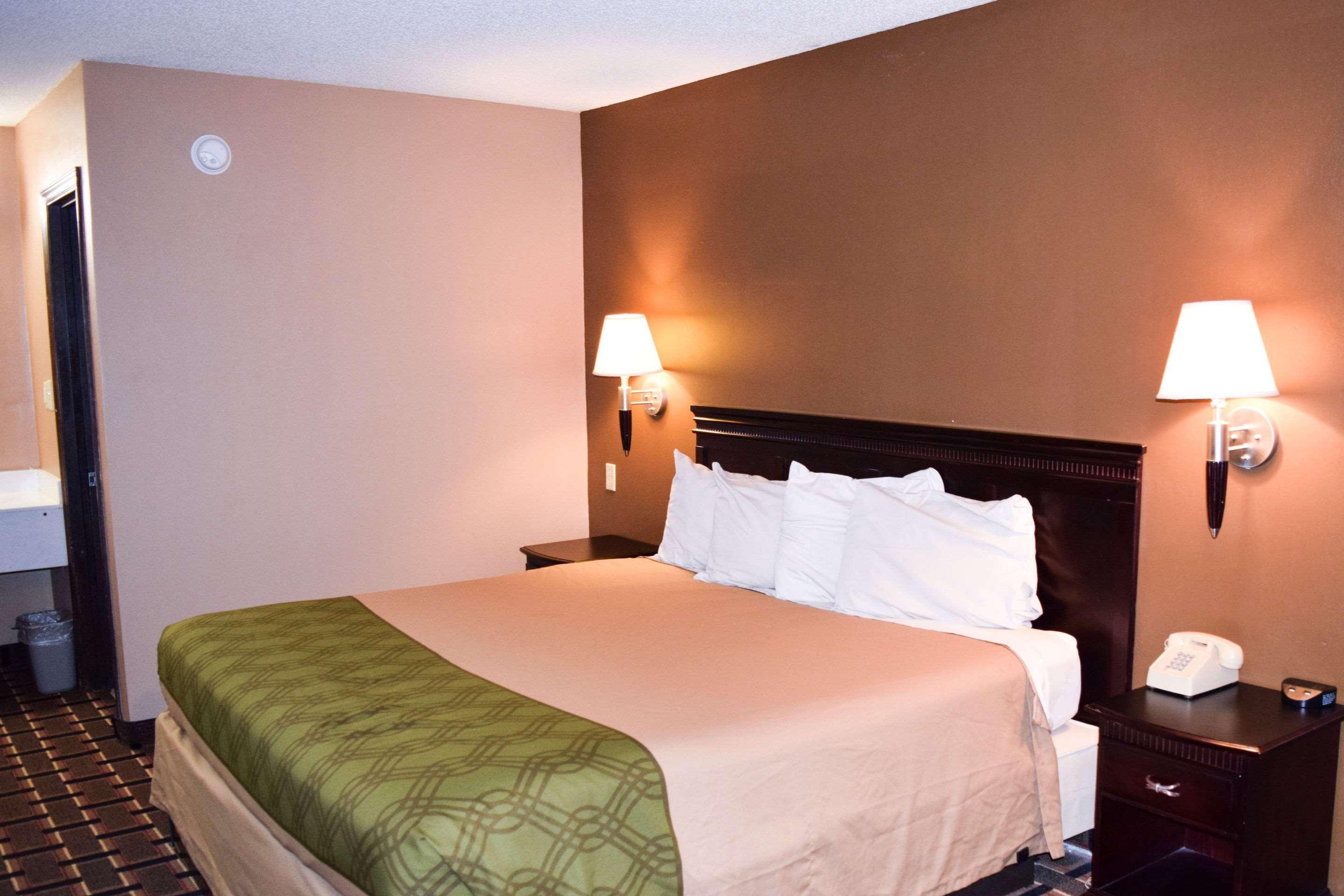 Econo Lodge Richburg Екстериор снимка