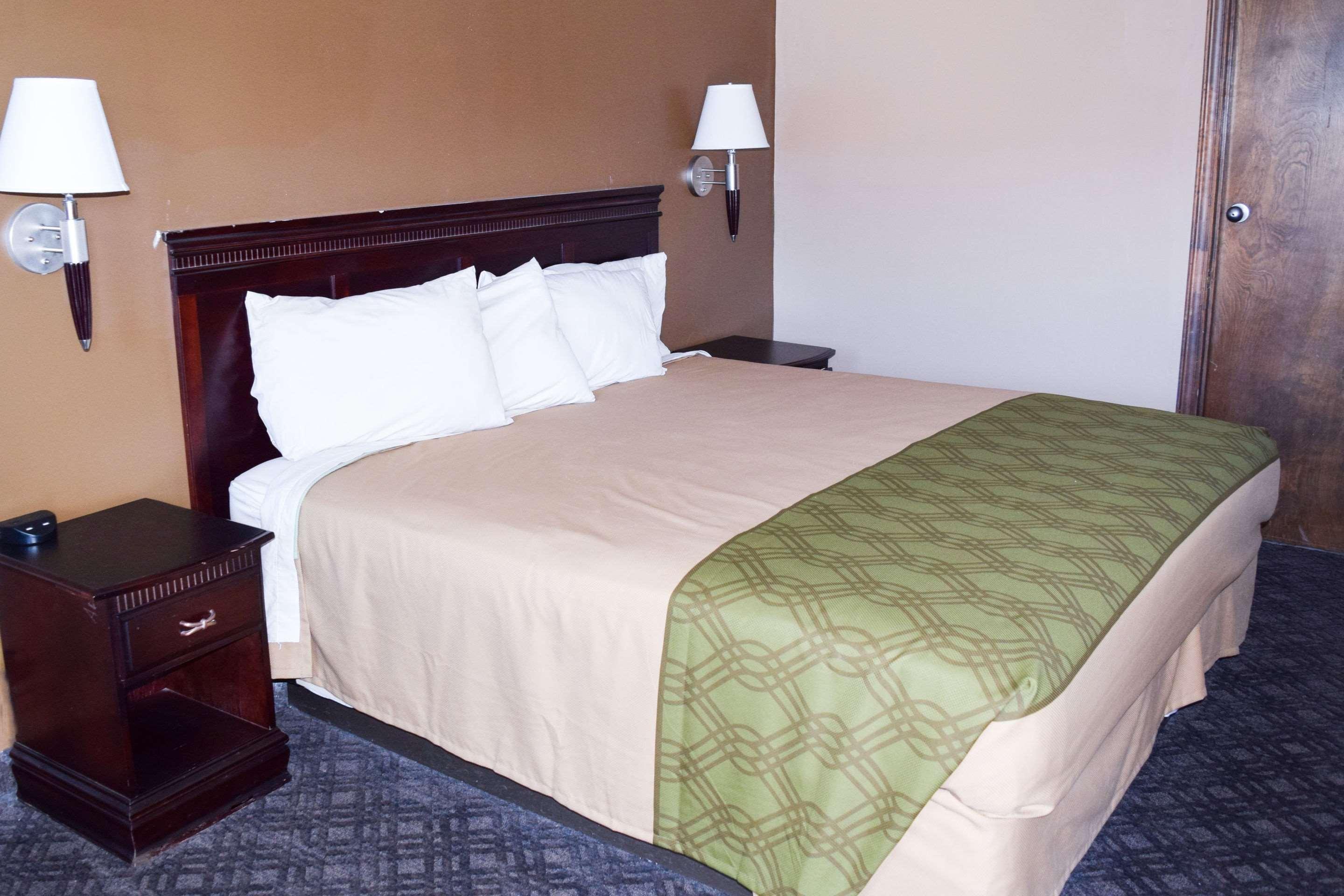 Econo Lodge Richburg Екстериор снимка