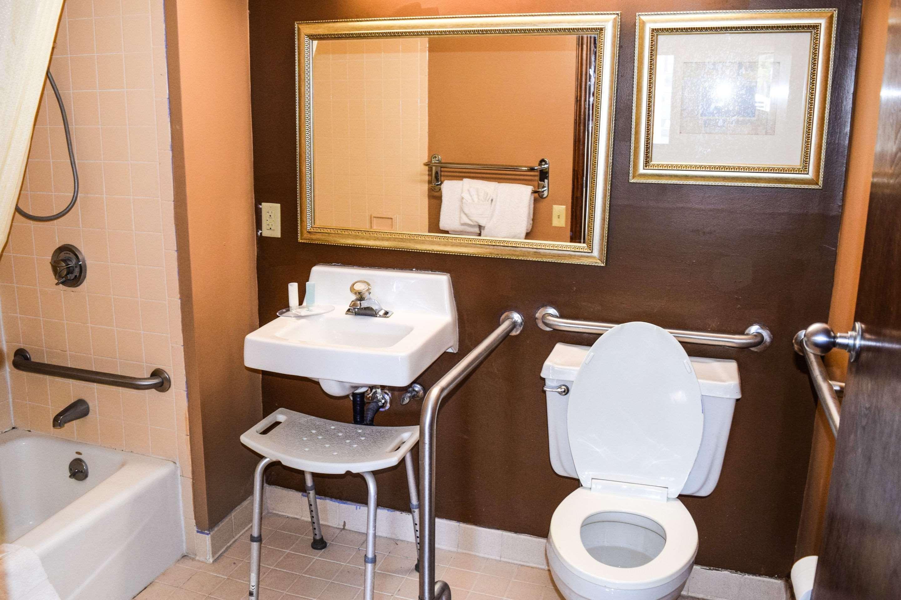 Econo Lodge Richburg Екстериор снимка