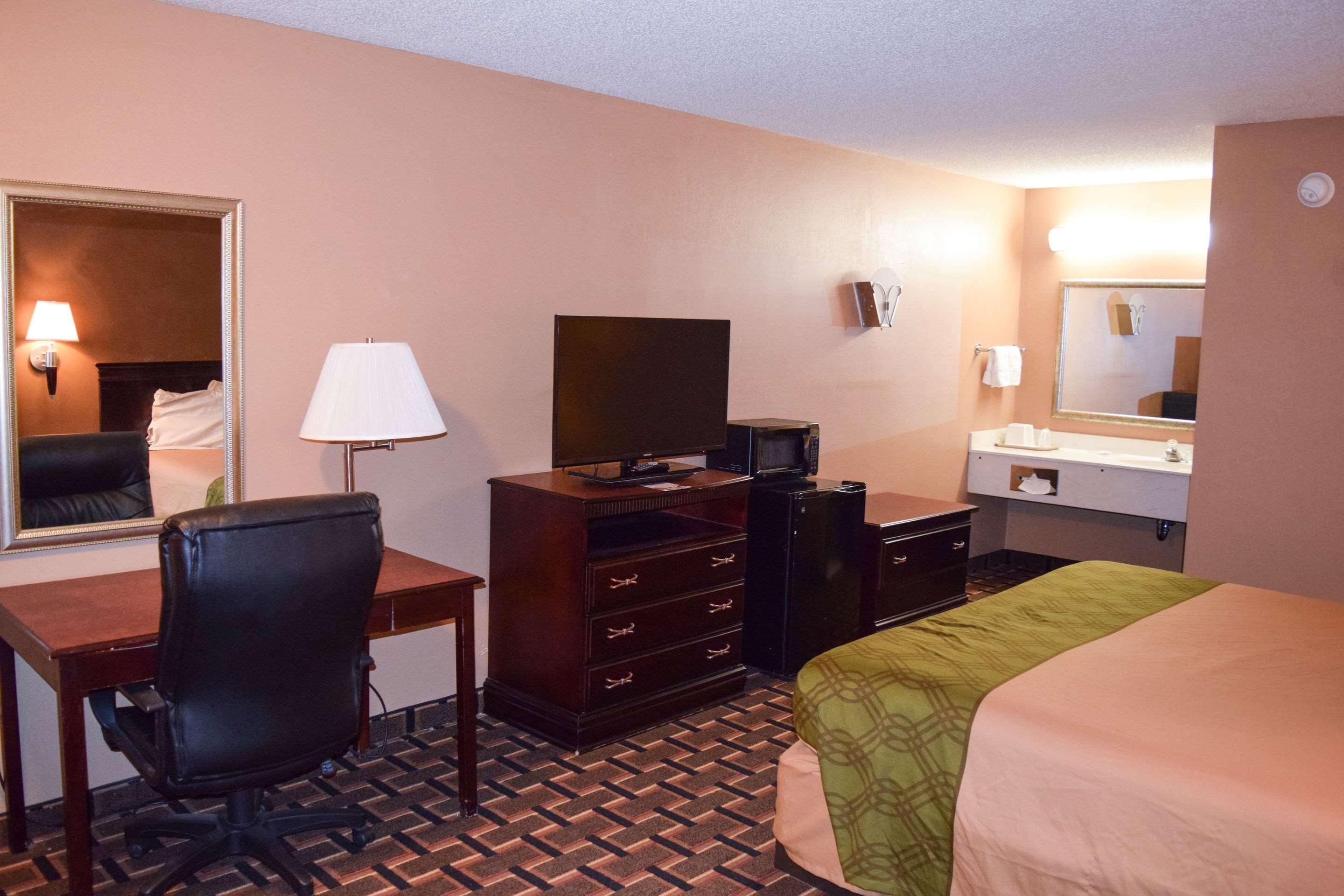 Econo Lodge Richburg Екстериор снимка